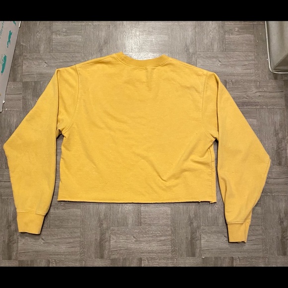 brandy melville cropped sweatshirt - Picture 3 of 3